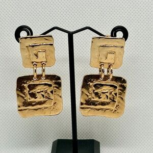 Vintage Parklane Hammered Gold Geometric Dangle Earrings, 70s to 80s Jewelry